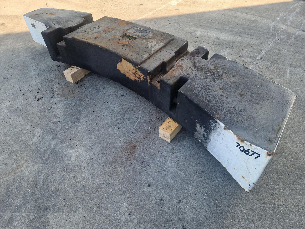 Terex AC 40 CITY counterweight 2.35T - Contrepoids pour Grue mobile: photos 3 Terex AC 40 CITY counterweight 2.35T - Contrepoids pour Grue mobile: photos 3
