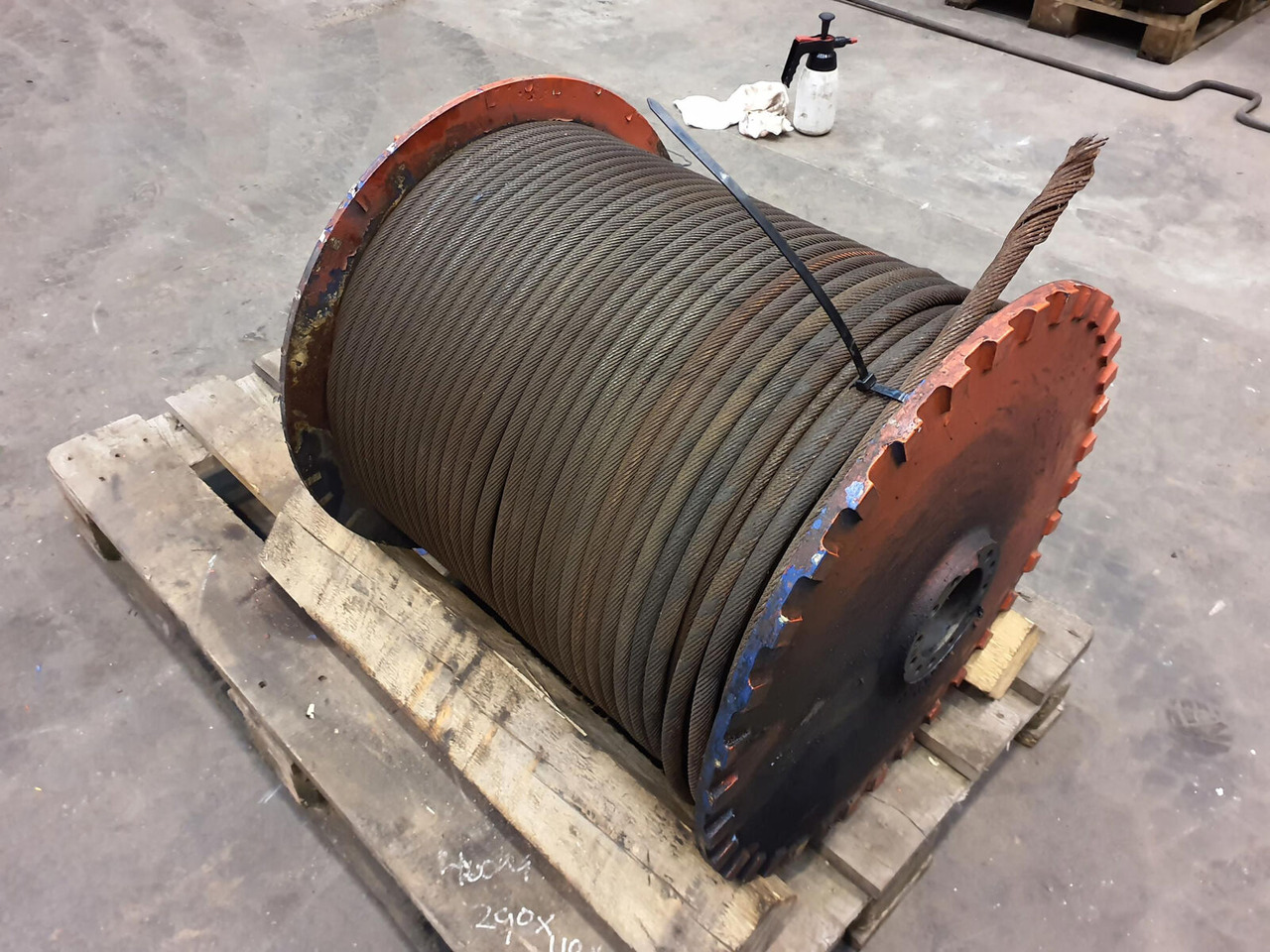 Terex AC 50 winch complete - Treuil pour Grue: photos 3 Terex AC 50 winch complete - Treuil pour Grue: photos 3