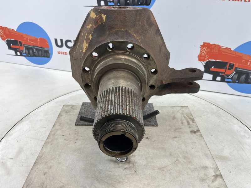 Terex HC 340 Steering knuckle 12 holes axle 3 - Fusée d'essieu pour Grue: photos 2 Terex HC 340 Steering knuckle 12 holes axle 3 - Fusée d'essieu pour Grue: photos 2