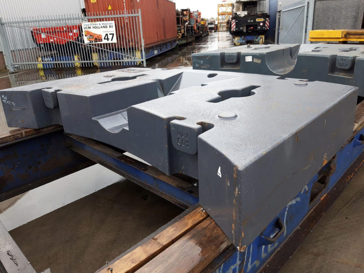Terex Terex explorer 5600 counterweight 9,7 ton - Contrepoids pour Grue mobile: photos 3 Terex Terex explorer 5600 counterweight 9,7 ton - Contrepoids pour Grue mobile: photos 3