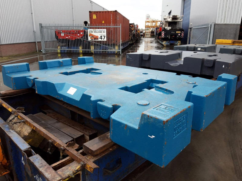 Terex Terex explorer 5800 counterweight 10,5 ton - Contrepoids pour Engins de chantier: photos 4 Terex Terex explorer 5800 counterweight 10,5 ton - Contrepoids pour Engins de chantier: photos 4