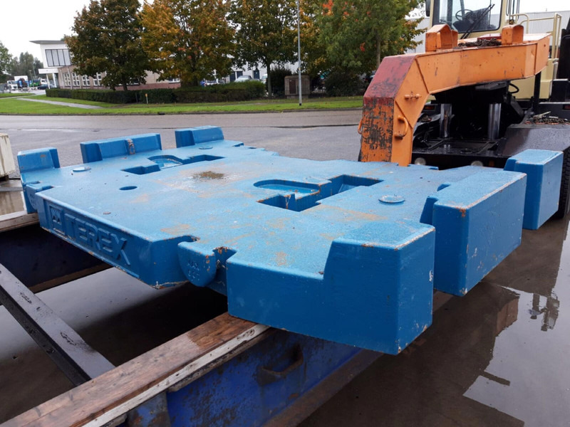 Terex Terex explorer 5800 counterweight 10,5 ton - Contrepoids pour Engins de chantier: photos 2 Terex Terex explorer 5800 counterweight 10,5 ton - Contrepoids pour Engins de chantier: photos 2