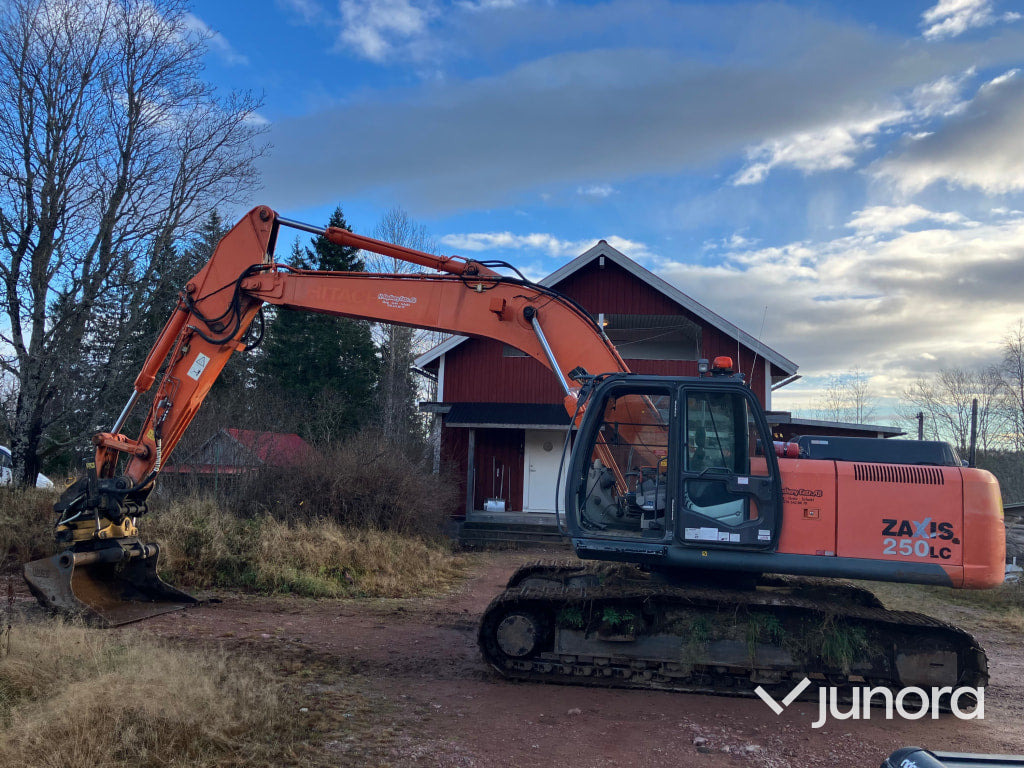 Bandgrävare Hitachi ZAXIS 250-3 LC - Pelle sur chenille: photos 2 Bandgrävare Hitachi ZAXIS 250-3 LC - Pelle sur chenille: photos 2
