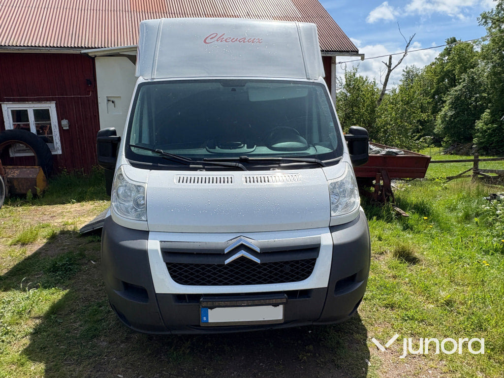 Hästtransport Citroën Jumper - Camion chevaux, Véhicule utilitaire: photos 3 Hästtransport Citroën Jumper - Camion chevaux, Véhicule utilitaire: photos 3