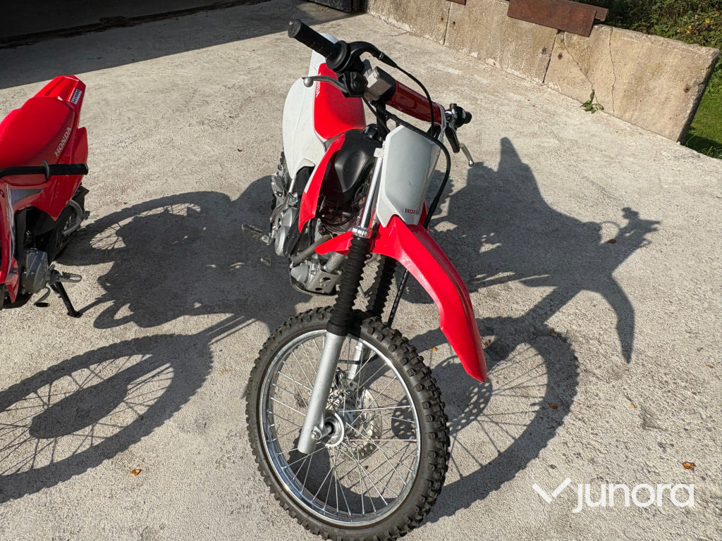 Honda CRF 150cc - Motocyclette: photos 5 Honda CRF 150cc - Motocyclette: photos 5