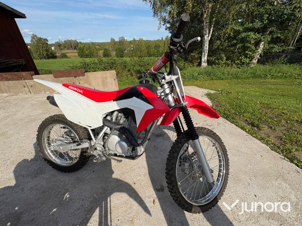 Honda CRF 150cc - Motocyclette: photos 4 Honda CRF 150cc - Motocyclette: photos 4