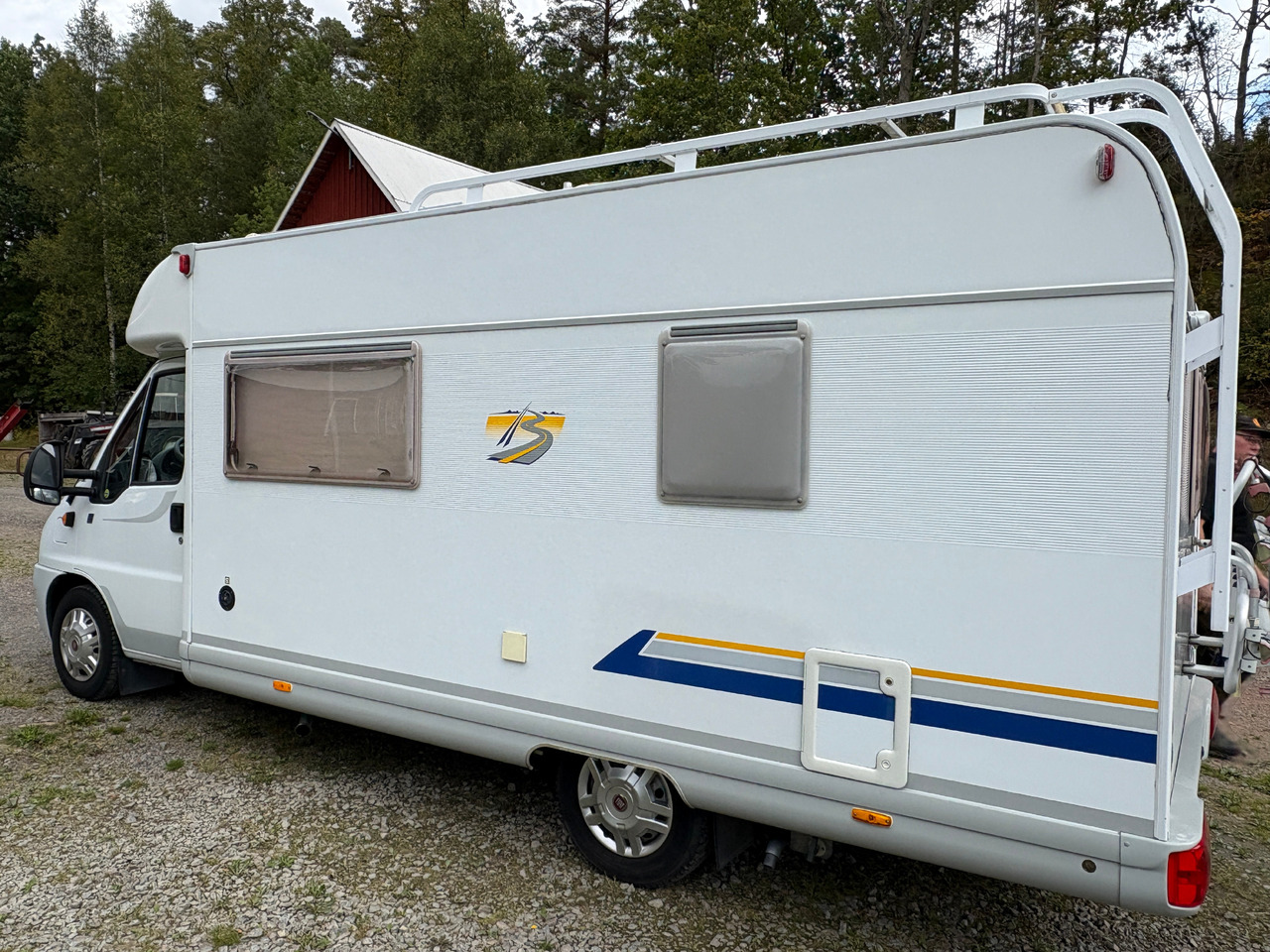 Husbil Bürstner Harmony 603 - Camping-car profilé: photos 2 Husbil Bürstner Harmony 603 - Camping-car profilé: photos 2