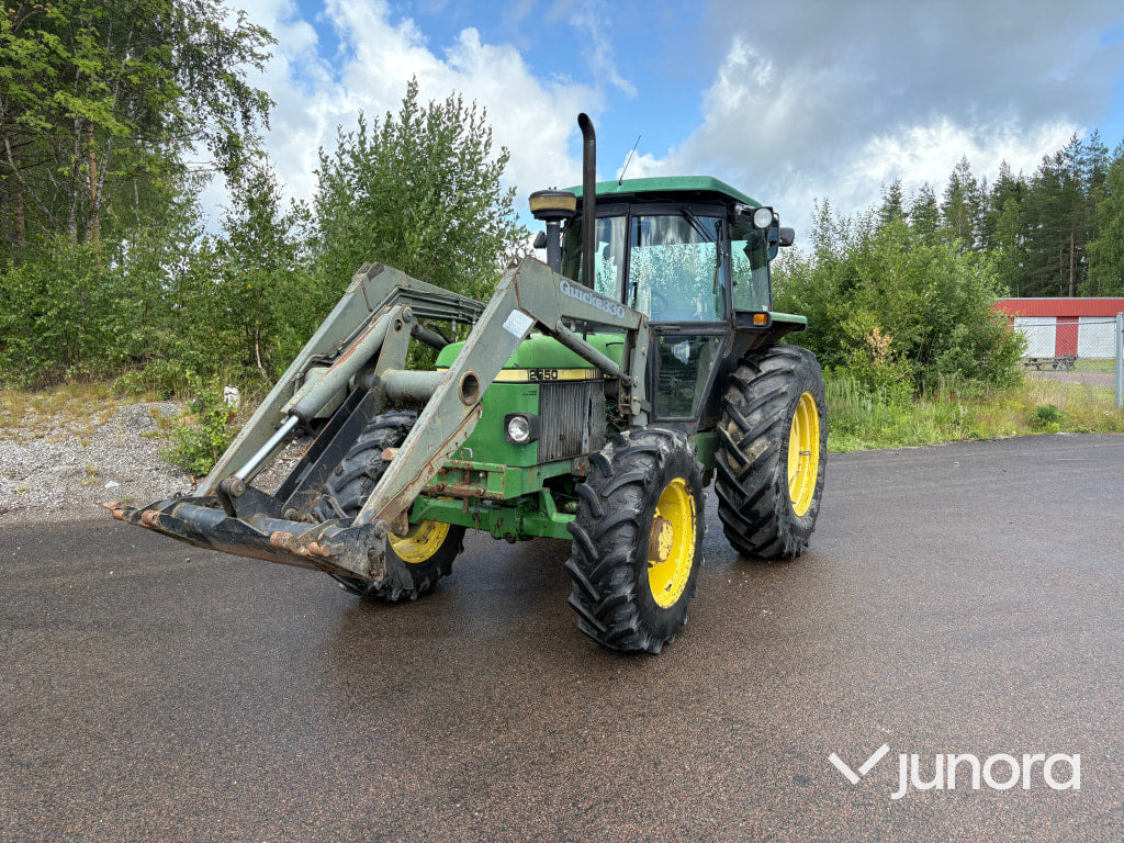 John Deere 2650 - Tracteur agricole: photos 1 John Deere 2650 - Tracteur agricole: photos 1