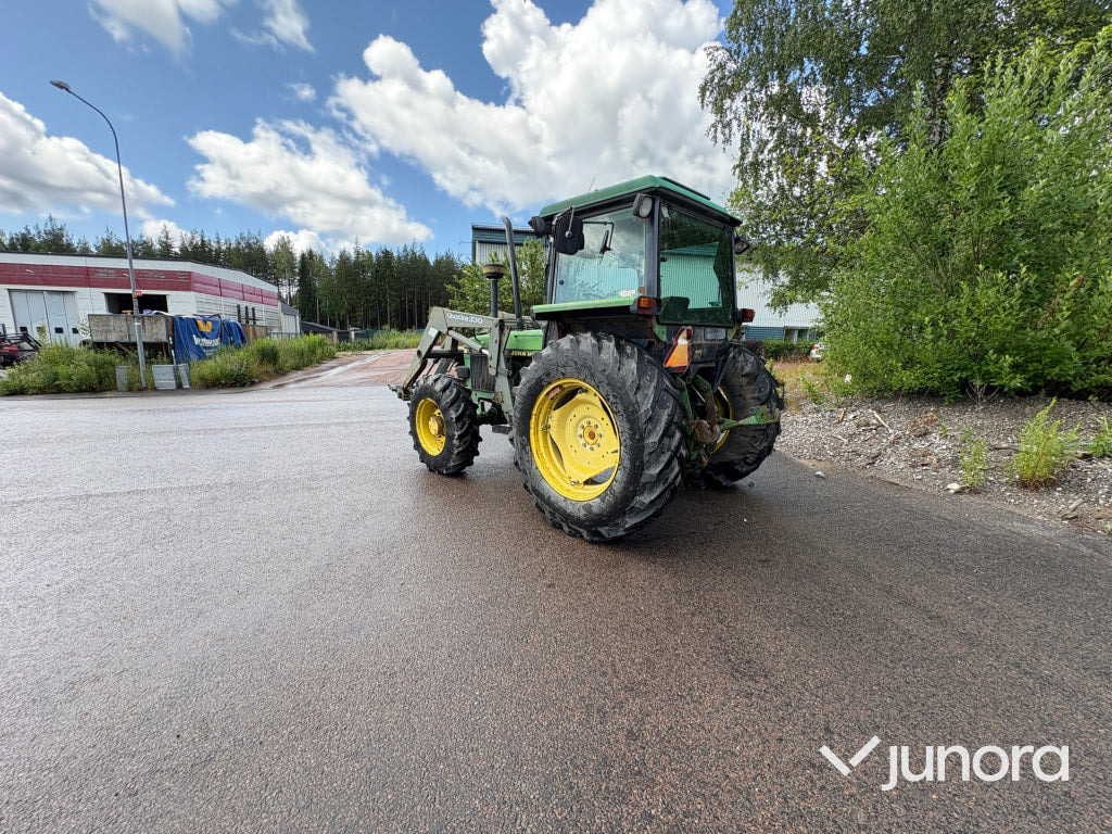 John Deere 2650 - Tracteur agricole: photos 3 John Deere 2650 - Tracteur agricole: photos 3