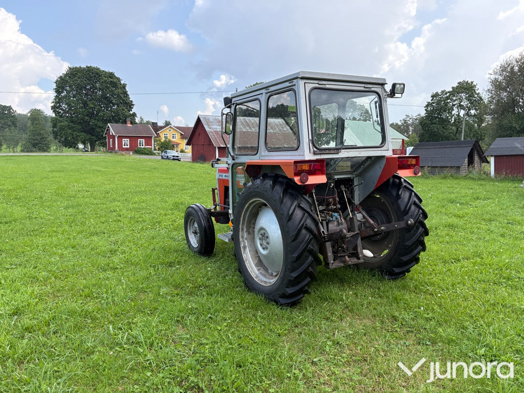 Massey Ferguson 240 - Tracteur agricole: photos 4 Massey Ferguson 240 - Tracteur agricole: photos 4