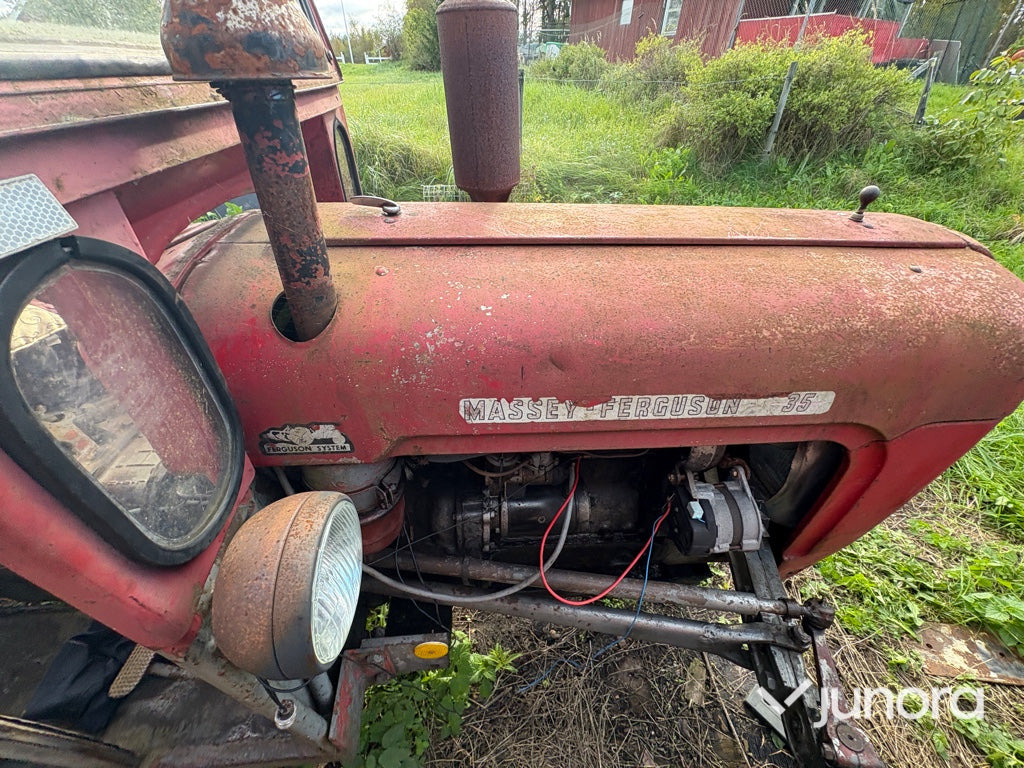 Massey Ferguson 35 Stand – 1960 årsmodell, klassisk dieseltraktor - Tracteur agricole: photos 5 Massey Ferguson 35 Stand – 1960 årsmodell, klassisk dieseltraktor - Tracteur agricole: photos 5