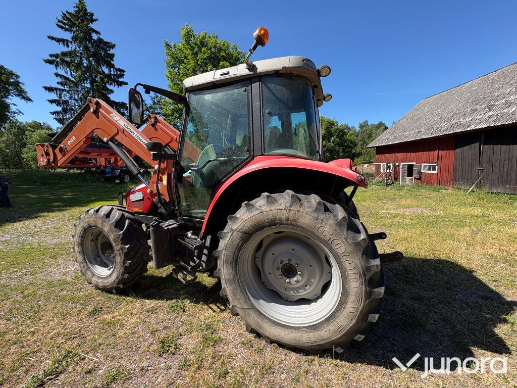 Massey Ferguson - Tracteur agricole: photos 4 Massey Ferguson - Tracteur agricole: photos 4