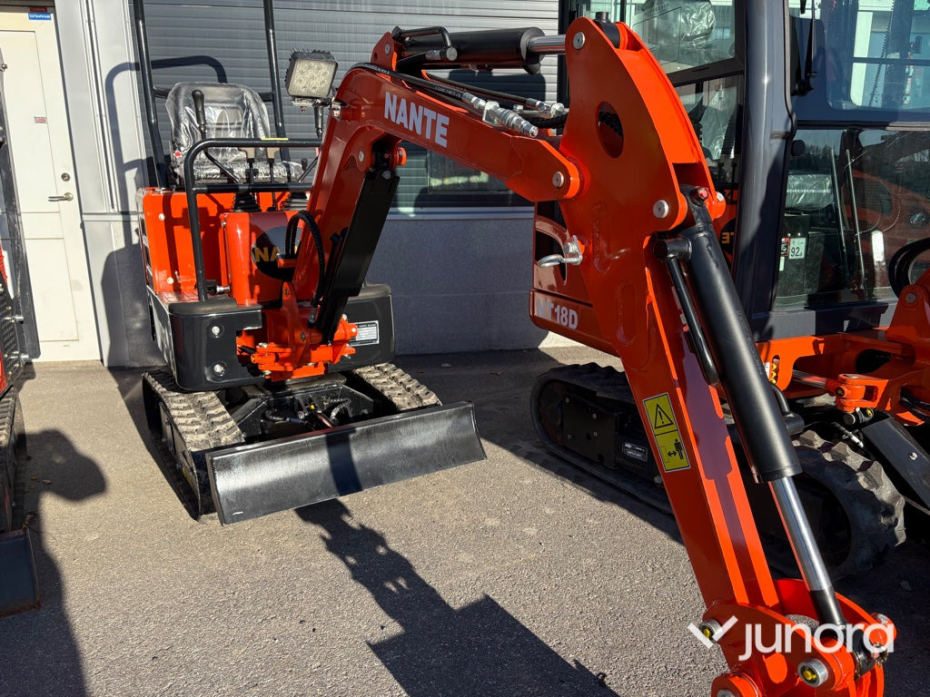 Minigrävare - Nante, NT-12 - Mini pelle: photos 1 Minigrävare - Nante, NT-12 - Mini pelle: photos 1