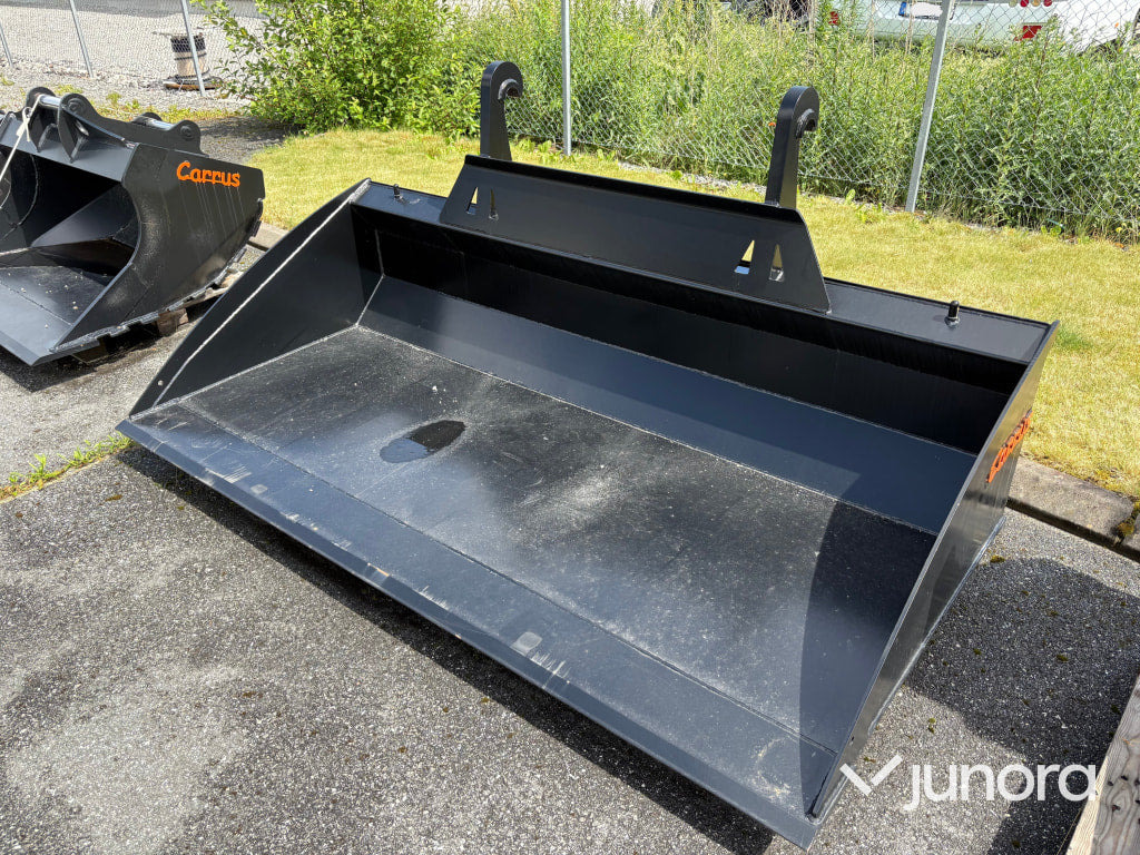 Planeringsskopa - Carrus 1300L - Godet pour chargeur: photos 2 Planeringsskopa - Carrus 1300L - Godet pour chargeur: photos 2