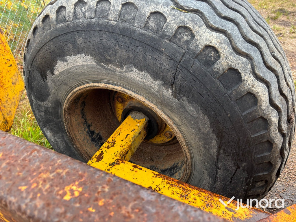 Remorque forestière Skogsvagn - Moheda, 10 ton, med kran: photos 13