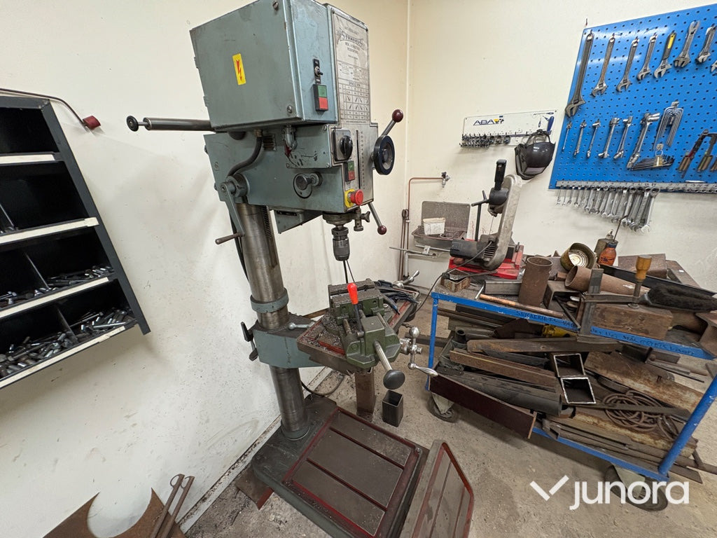 Strands pelarborrmaskin - Machine-outil: photos 1 Strands pelarborrmaskin - Machine-outil: photos 1