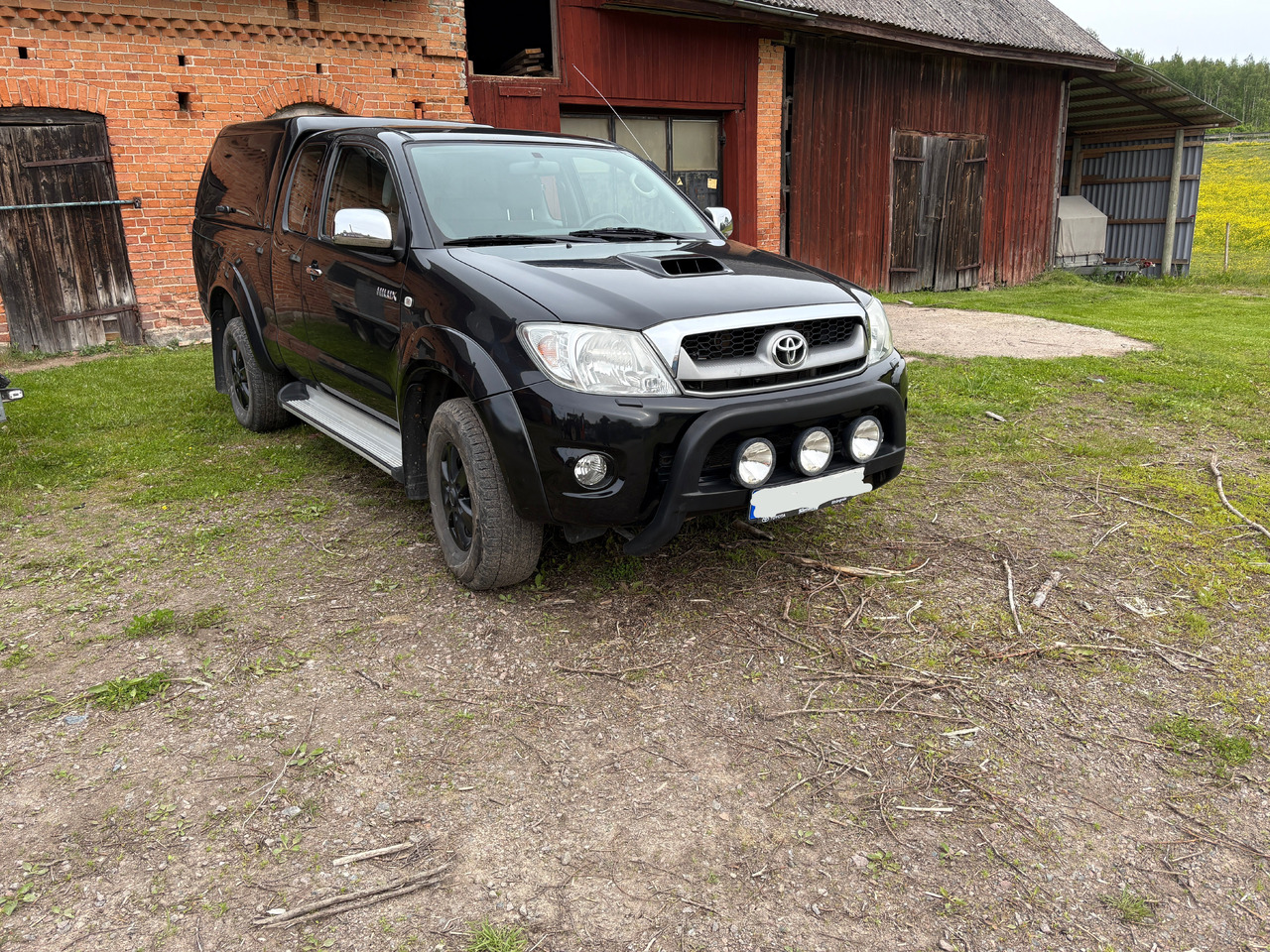 Toyota Hilux X-Cab 4wd - Pick-up: photos 2 Toyota Hilux X-Cab 4wd - Pick-up: photos 2