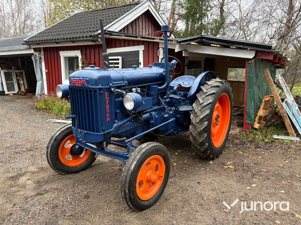 Crédit-bail  Traktor - Fordson Major Höglundare Traktor - Fordson Major Höglundare: photos 7 Crédit-bail  Traktor - Fordson Major Höglundare Traktor - Fordson Major Höglundare: photos 7