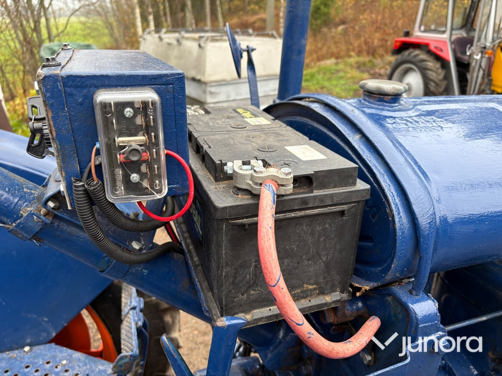 Crédit-bail  Traktor - Fordson Major Höglundare Traktor - Fordson Major Höglundare: photos 15 Crédit-bail  Traktor - Fordson Major Höglundare Traktor - Fordson Major Höglundare: photos 15