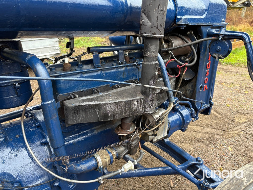 Crédit-bail  Traktor - Fordson Major Höglundare Traktor - Fordson Major Höglundare: photos 18 Crédit-bail  Traktor - Fordson Major Höglundare Traktor - Fordson Major Höglundare: photos 18