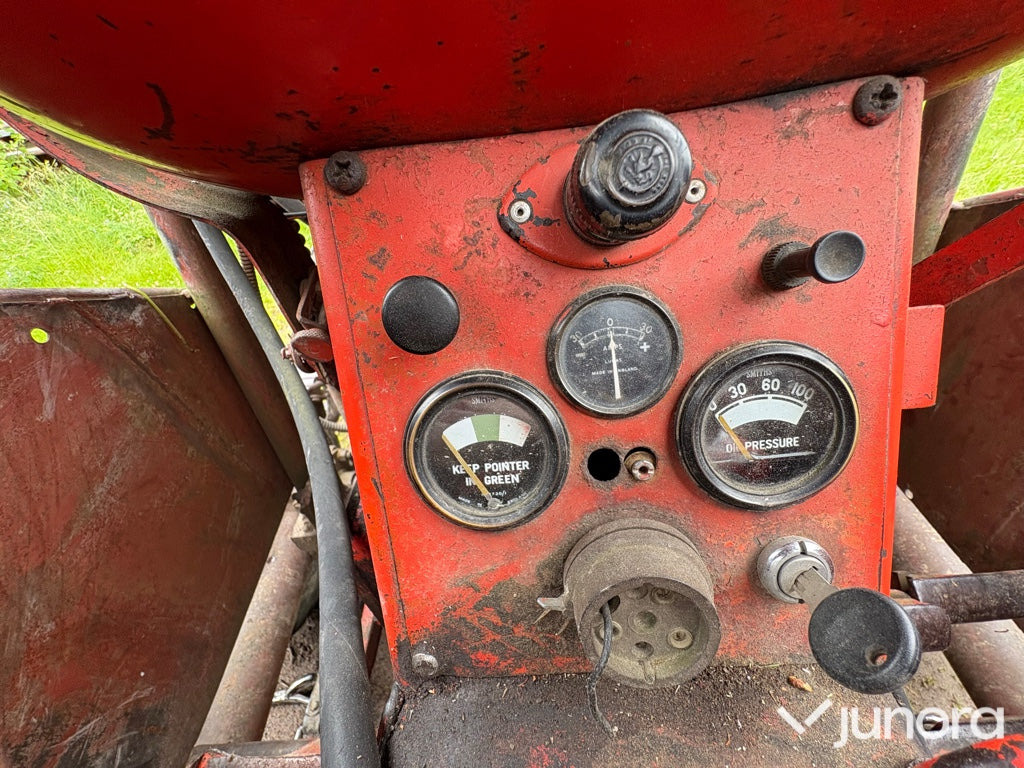 Tracteur agricole Traktor - Nuffield Universal 3DL: photos 14