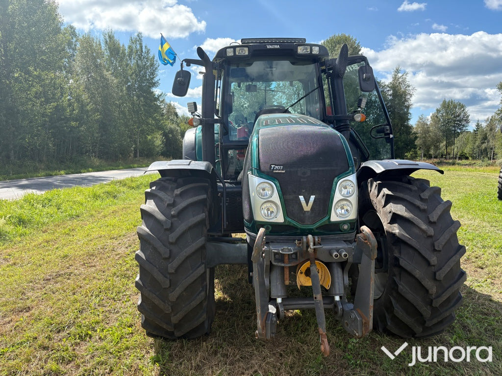 Valtra T203 - Tracteur agricole: photos 3 Valtra T203 - Tracteur agricole: photos 3