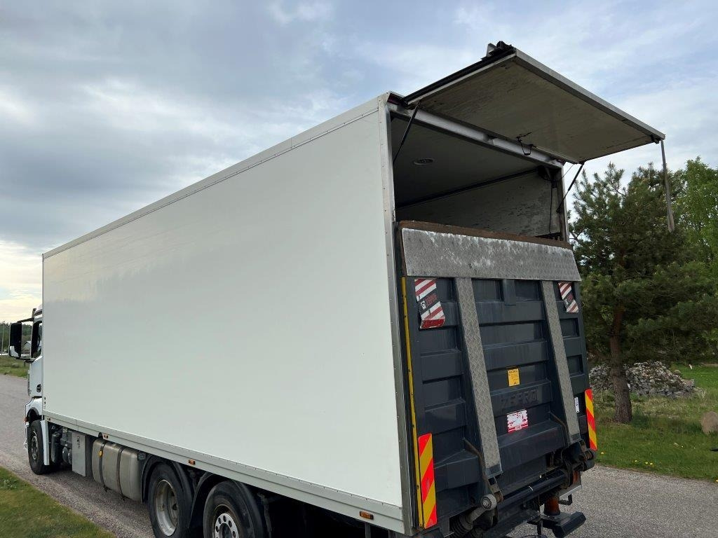 8,4 mtr glasfiber kasse - Xarios 500 - Carrosserie fourgon: photos 3 8,4 mtr glasfiber kasse - Xarios 500 - Carrosserie fourgon: photos 3