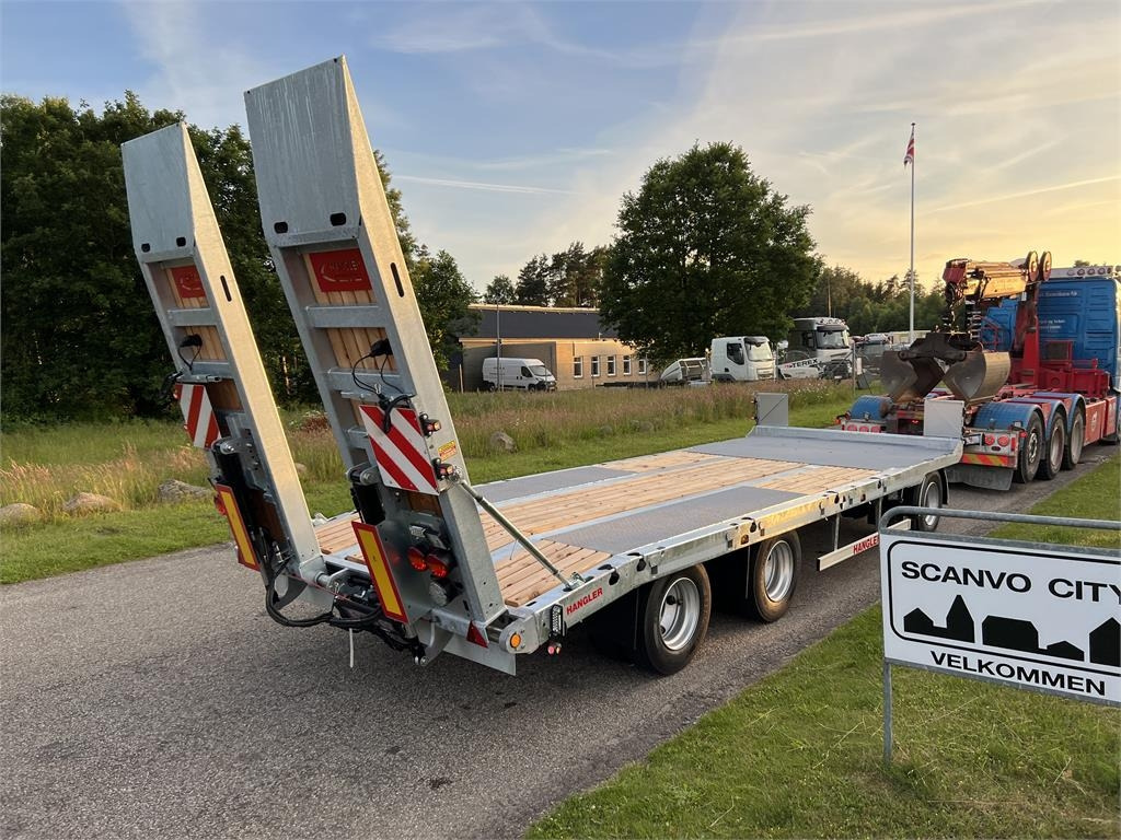 Hangler DTS-H 300 3 akslet hænger med ramper  - Remorque porte-engin surbaissée: photos 1 Hangler DTS-H 300 3 akslet hænger med ramper  - Remorque porte-engin surbaissée: photos 1