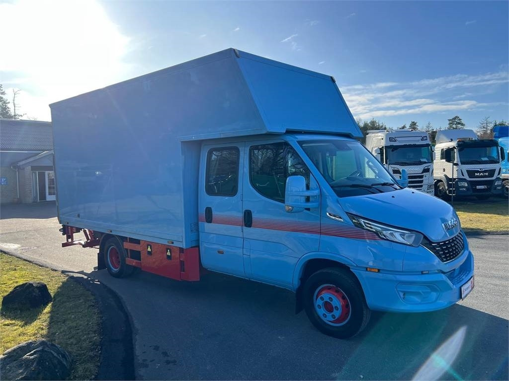 Iveco Daily 70C18 - dobbelt cab - Camion fourgon: photos 2 Iveco Daily 70C18 - dobbelt cab - Camion fourgon: photos 2