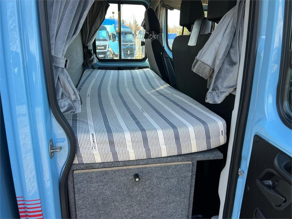 Iveco Daily 70C18 - dobbelt cab - Camion fourgon: photos 5 Iveco Daily 70C18 - dobbelt cab - Camion fourgon: photos 5