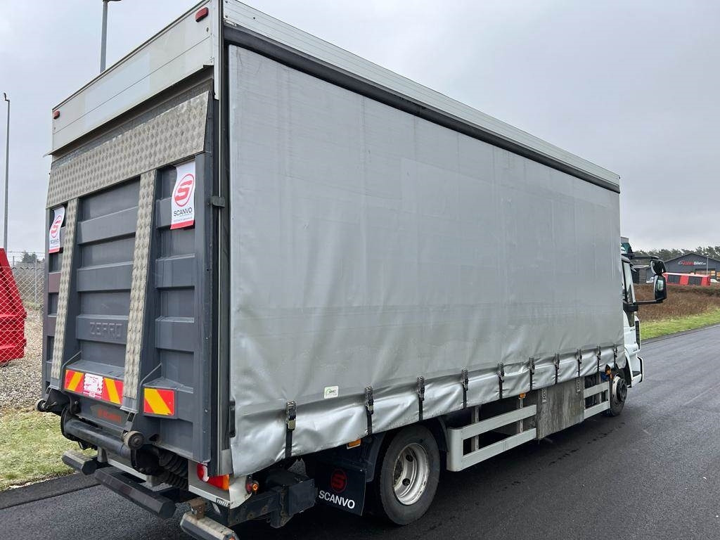 Iveco Eurocargo 8E21P 4x2 - Camion à rideaux coulissants: photos 2 Iveco Eurocargo 8E21P 4x2 - Camion à rideaux coulissants: photos 2