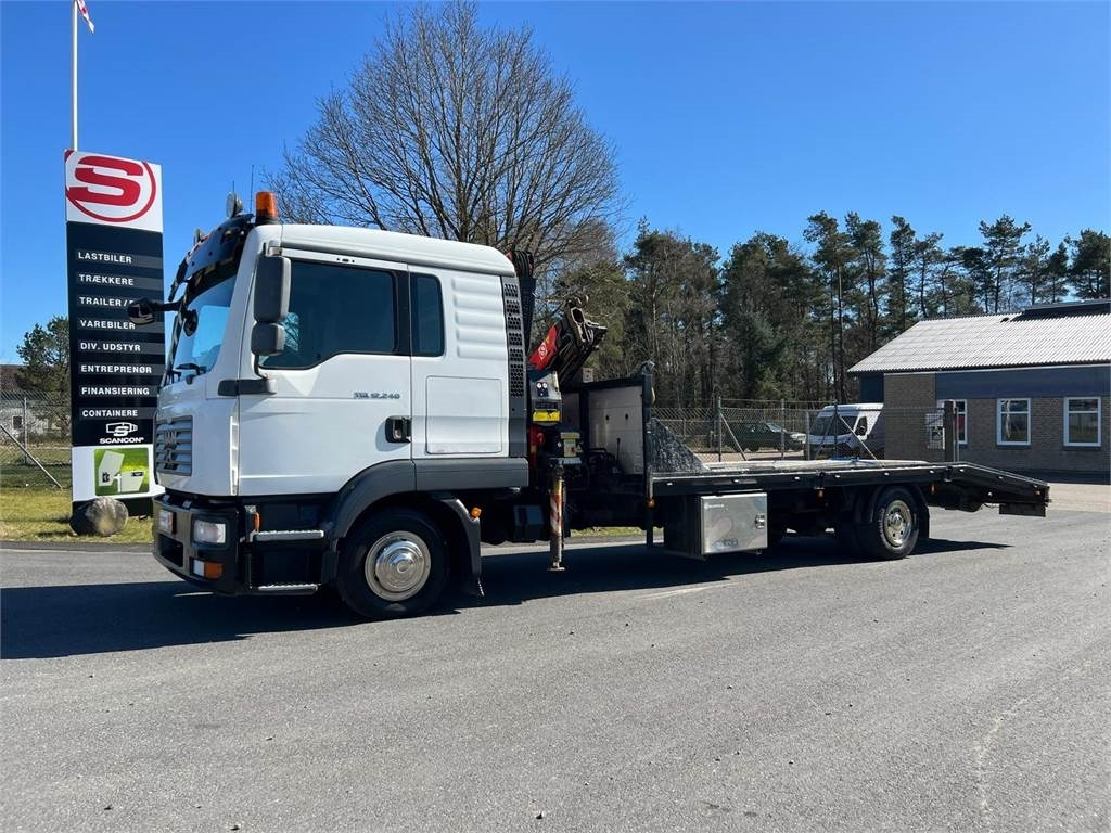 MAN TGL 12-240 4x2 BL - Fassi kran - Camion porte-voitures: photos 1 MAN TGL 12-240 4x2 BL - Fassi kran - Camion porte-voitures: photos 1