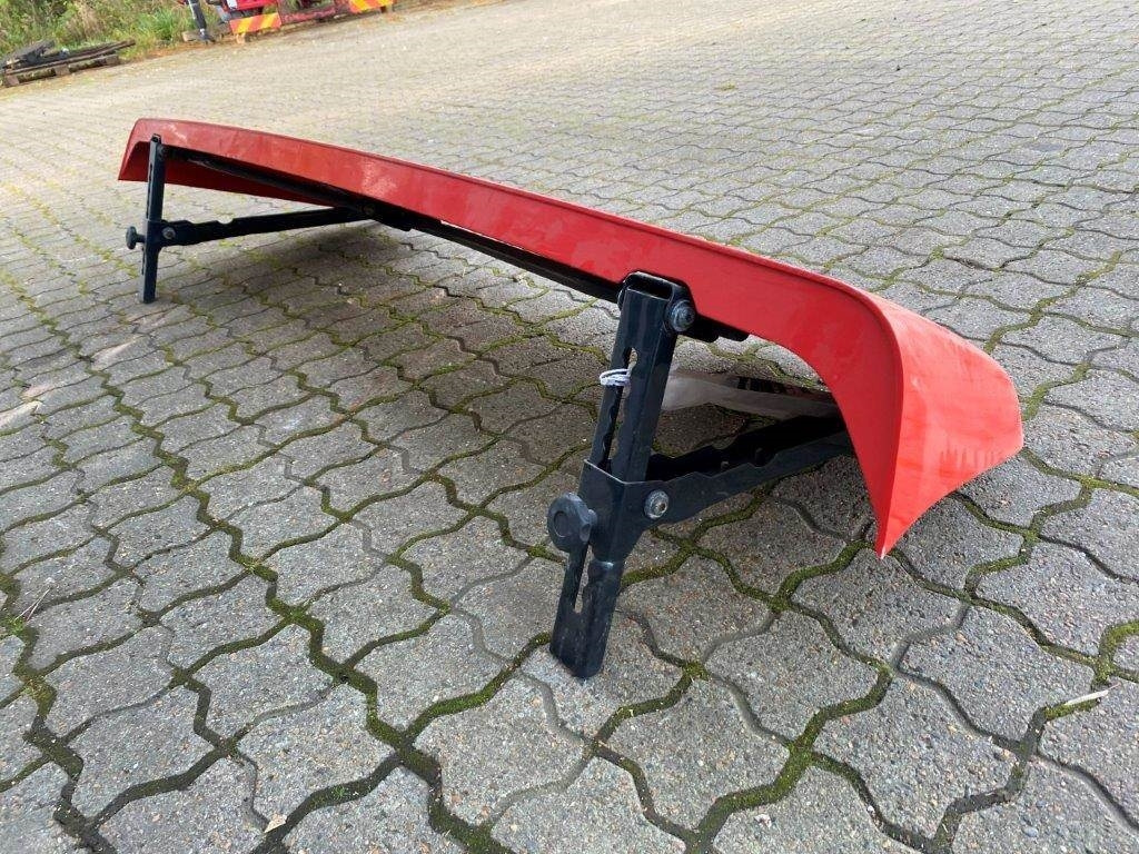 MAN Tagspoiler fra MAN TGX XXL førerhus - Aérodynamique/ Spoilers pour Camion: photos 4 MAN Tagspoiler fra MAN TGX XXL førerhus - Aérodynamique/ Spoilers pour Camion: photos 4