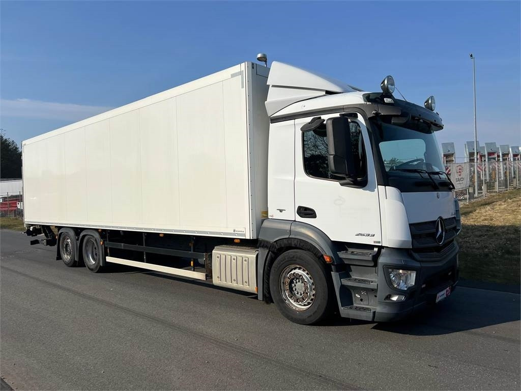Mercedes-Benz Antos 2533 L - Camion fourgon: photos 2 Mercedes-Benz Antos 2533 L - Camion fourgon: photos 2