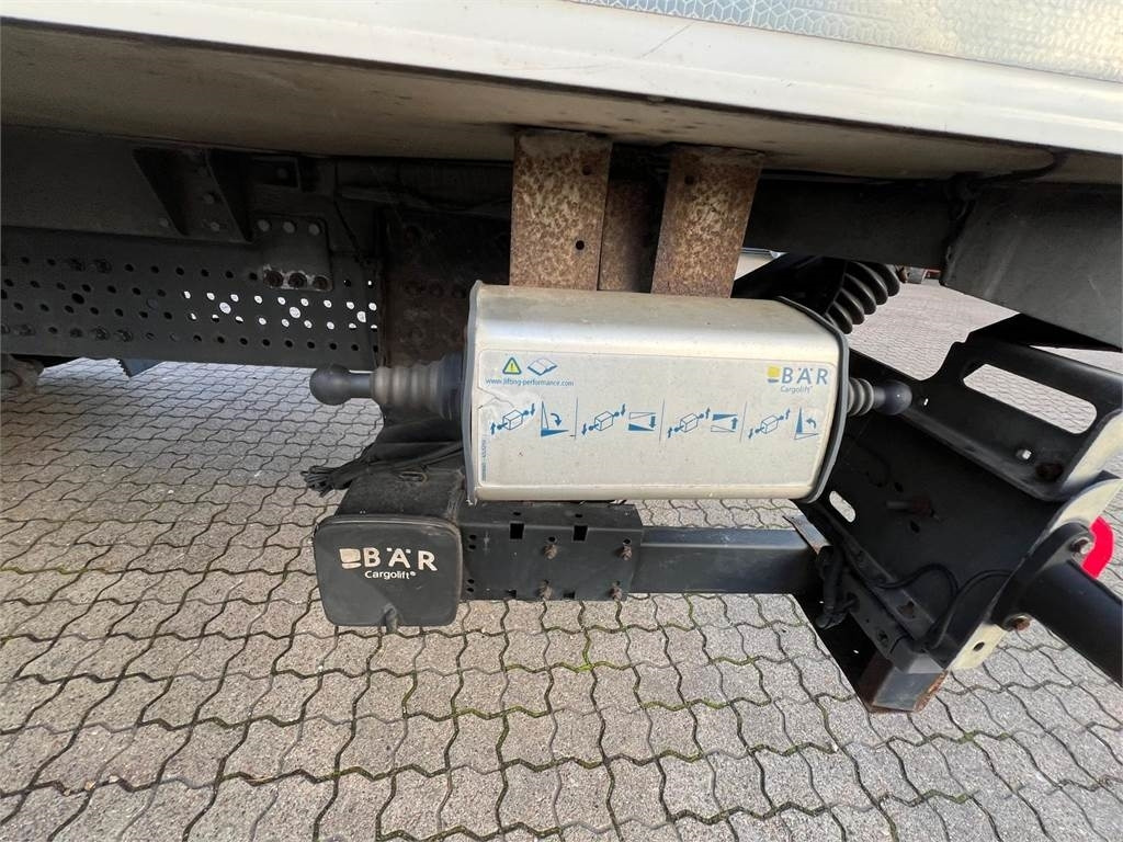 Mercedes-Benz Antos 2533 L - Camion fourgon: photos 5 Mercedes-Benz Antos 2533 L - Camion fourgon: photos 5