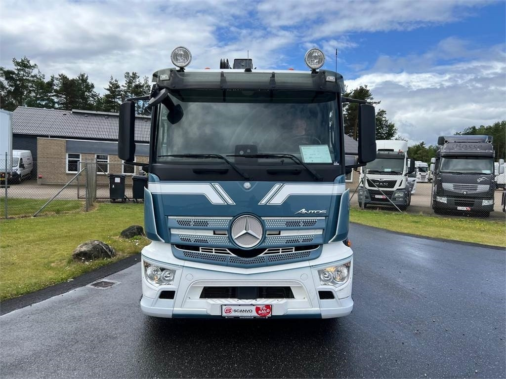 Mercedes-Benz Antos 2540 L - Hiab 232E5 kran - Camion multibenne: photos 4 Mercedes-Benz Antos 2540 L - Hiab 232E5 kran - Camion multibenne: photos 4
