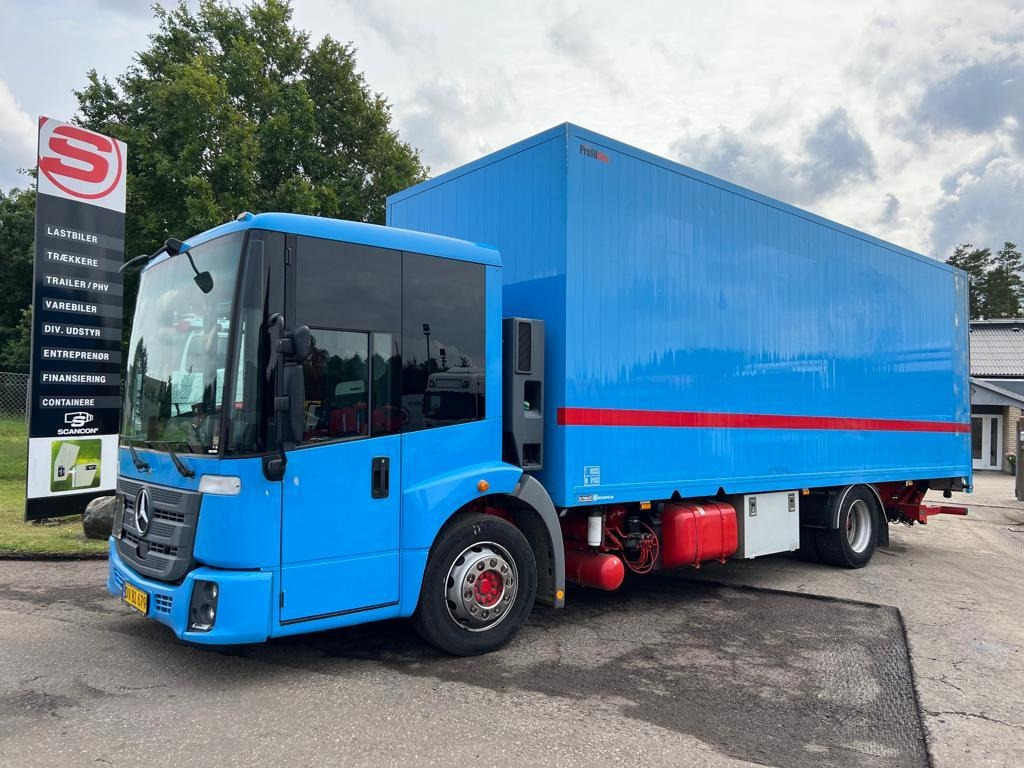 Mercedes-Benz Econic 1827 L - Camion fourgon: photos 1 Mercedes-Benz Econic 1827 L - Camion fourgon: photos 1