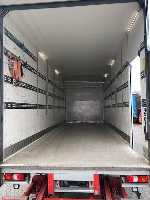 Mercedes-Benz Econic 1827 L - Camion fourgon: photos 3 Mercedes-Benz Econic 1827 L - Camion fourgon: photos 3