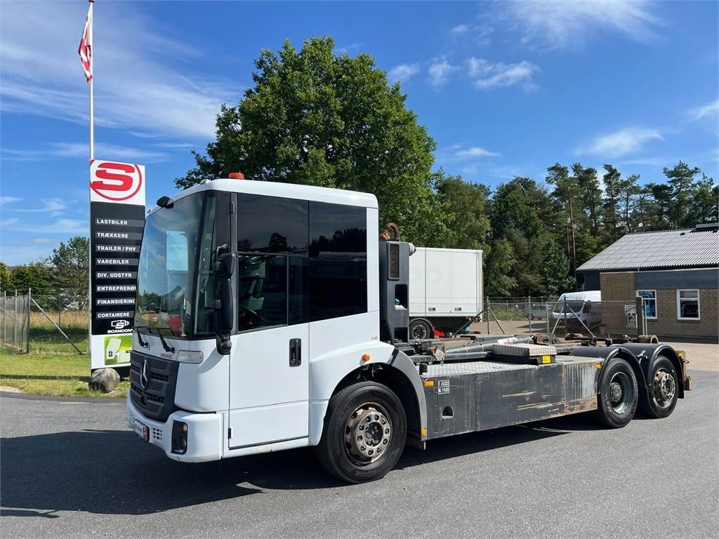 Mercedes-Benz Econic 2630 L - Camion ampliroll: photos 1 Mercedes-Benz Econic 2630 L - Camion ampliroll: photos 1