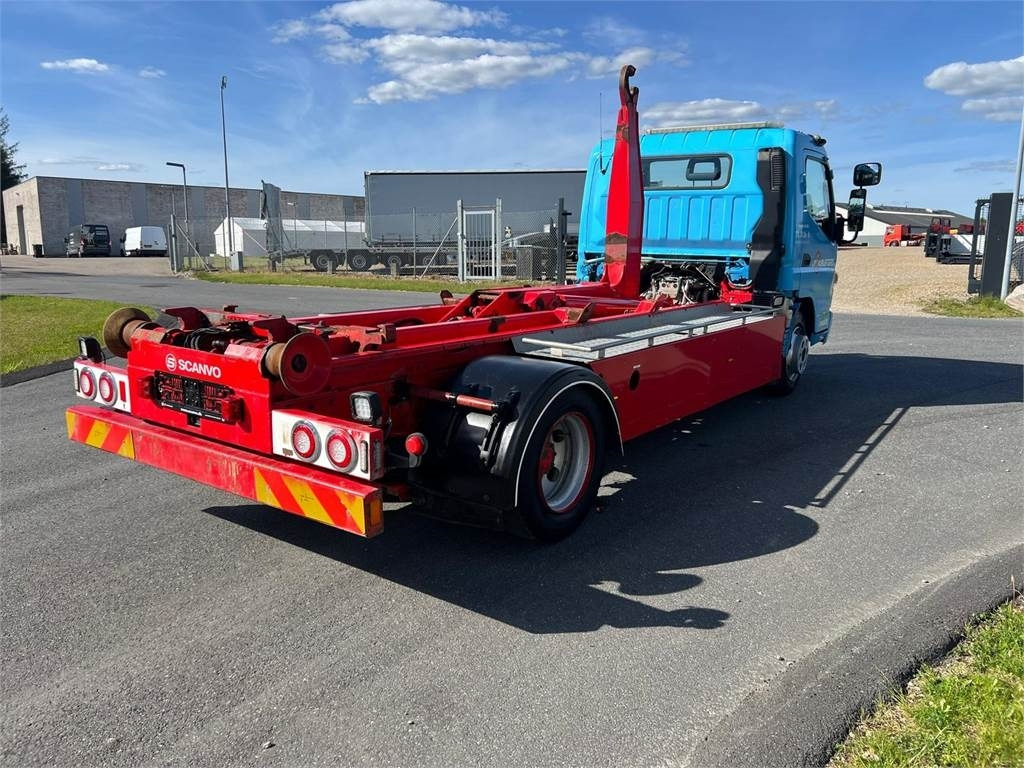 Mitsubishi Fuso CANTER 9C150 - Camion ampliroll: photos 3 Mitsubishi Fuso CANTER 9C150 - Camion ampliroll: photos 3