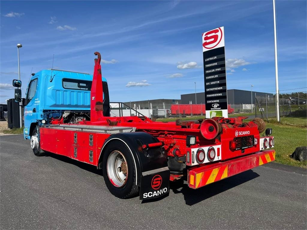 Mitsubishi Fuso CANTER 9C150 - Camion ampliroll: photos 4 Mitsubishi Fuso CANTER 9C150 - Camion ampliroll: photos 4