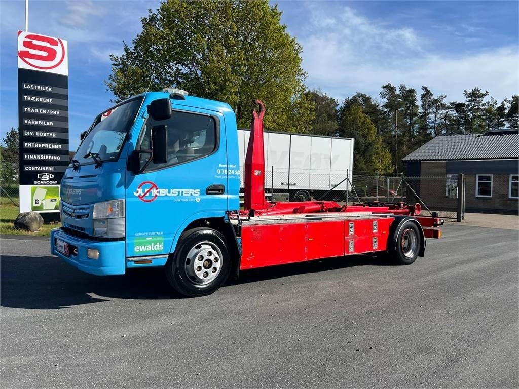 Mitsubishi Fuso CANTER 9C150 - Camion ampliroll: photos 1 Mitsubishi Fuso CANTER 9C150 - Camion ampliroll: photos 1