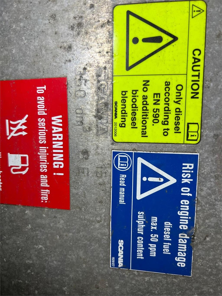 Scania 350 ltr dieseltank nr 1517005 - Réservoir de carburant pour Camion: photos 2 Scania 350 ltr dieseltank nr 1517005 - Réservoir de carburant pour Camion: photos 2