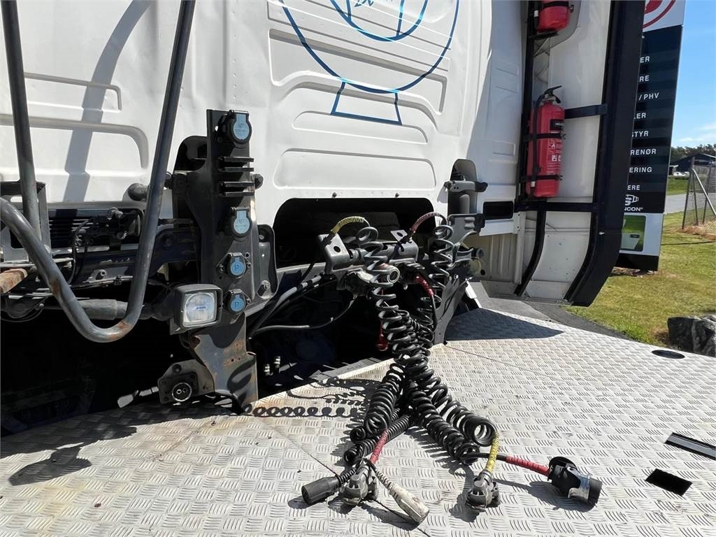 Scania R500 6X2 NB - hydraulik kit - Tracteur routier: photos 3 Scania R500 6X2 NB - hydraulik kit - Tracteur routier: photos 3