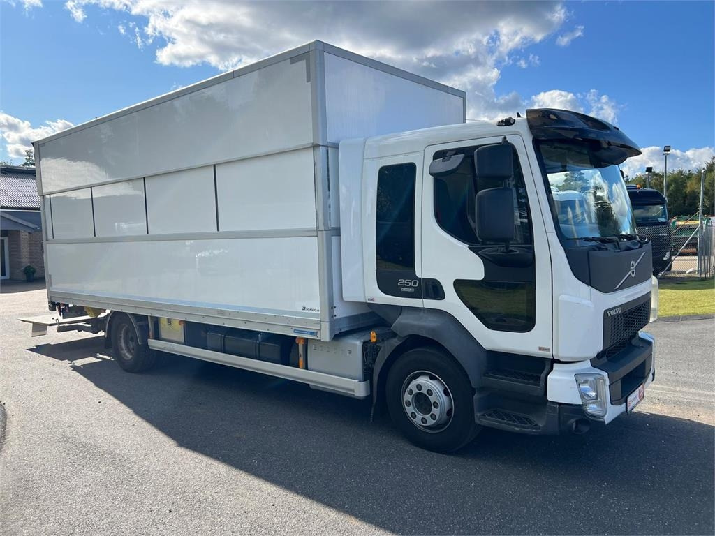Volvo FL 250 16 ton - Camion fourgon: photos 4 Volvo FL 250 16 ton - Camion fourgon: photos 4