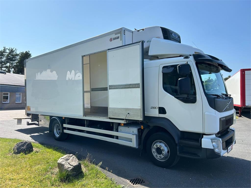 Volvo FL 280 (12 ton) Dobbelt compartment - Camion frigorifique: photos 2 Volvo FL 280 (12 ton) Dobbelt compartment - Camion frigorifique: photos 2