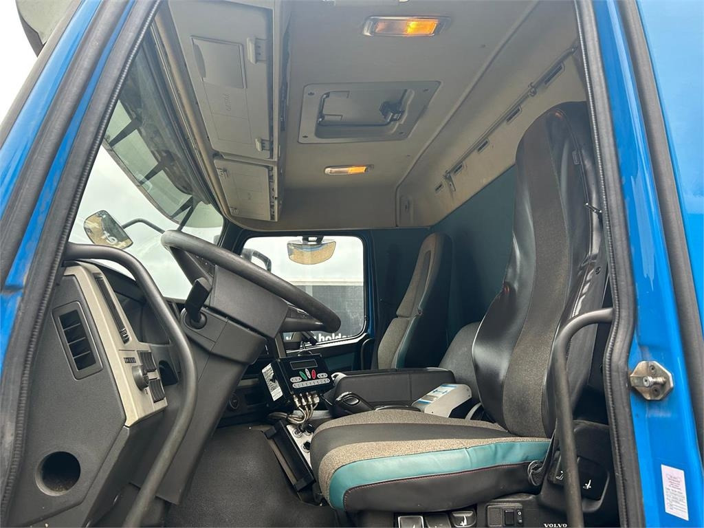 Volvo FM420 8x2*6 Trippel NTM 25m3 - Benne à ordures ménagères: photos 5 Volvo FM420 8x2*6 Trippel NTM 25m3 - Benne à ordures ménagères: photos 5