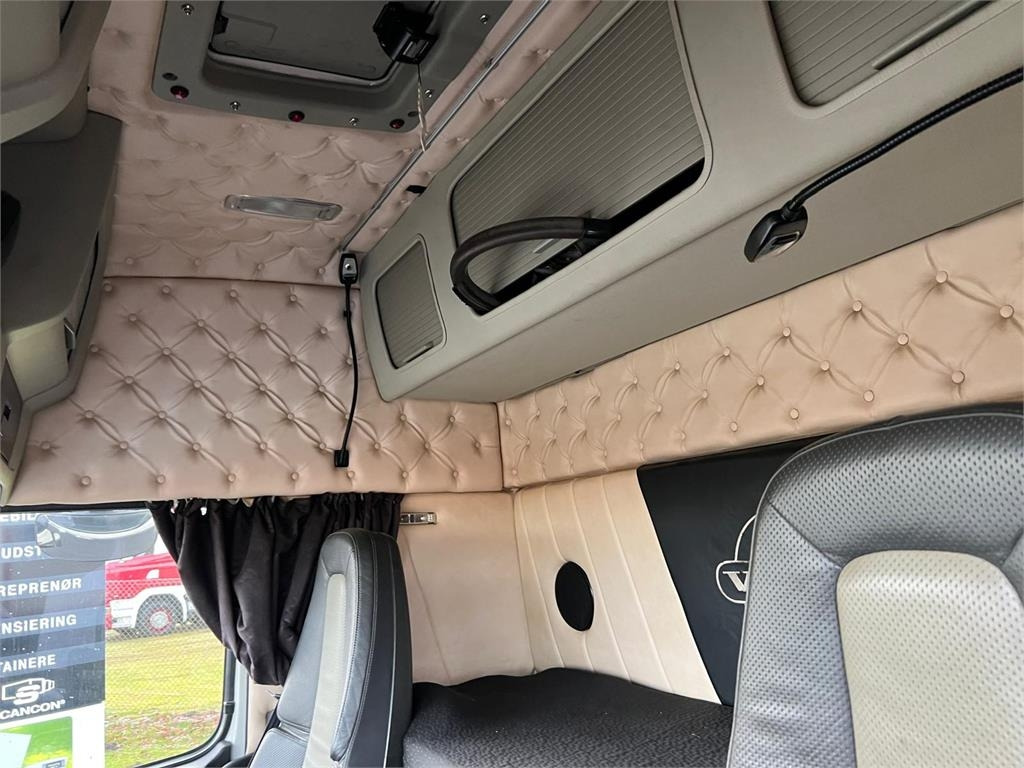 Camion multibenne Volvo FM500 8x4 - HMF 3220K6: photos 9 Camion multibenne Volvo FM500 8x4 - HMF 3220K6: photos 9