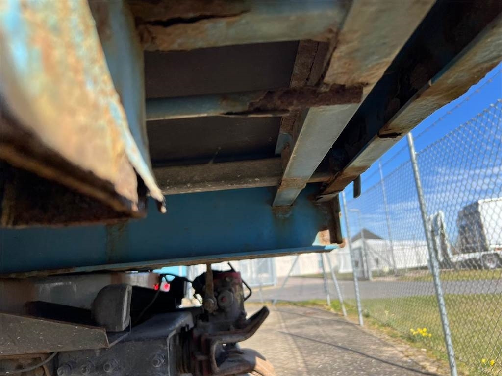 Til påbygning af kran på skiftelad - Carrosserie plateau: photos 5 Til påbygning af kran på skiftelad - Carrosserie plateau: photos 5
