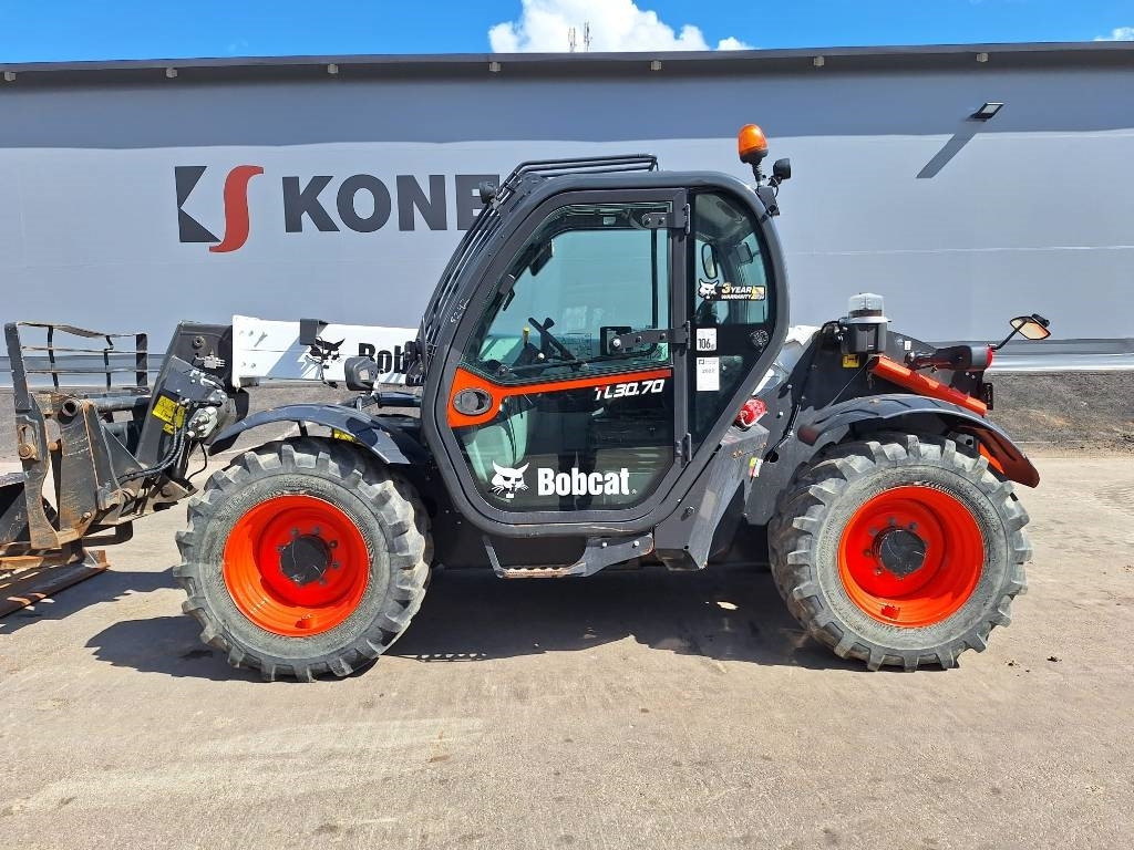 Bobcat MYYTY!!SOLD!! TL30.70 KUROTTAJA - Chariot télescopique: photos 1 Bobcat MYYTY!!SOLD!! TL30.70 KUROTTAJA - Chariot télescopique: photos 1